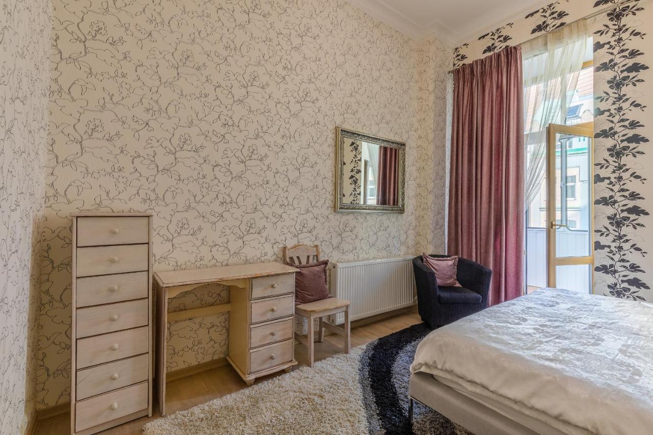 Apartament Saksaganskogo Centre Kijów Zewnętrze zdjęcie